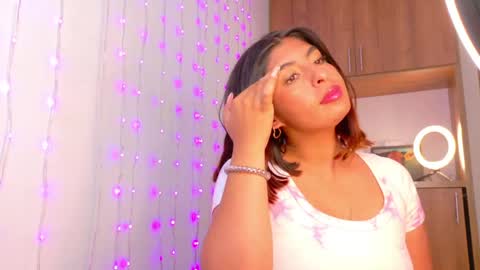 im_anna_ online show from April 14, 8:59 pm