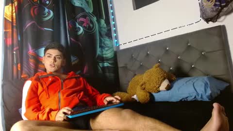 im_juanda online show from November 10, 8:52 pm