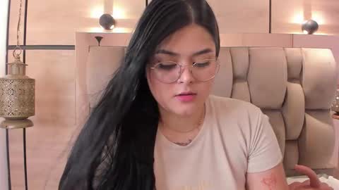 Snapshot of im_mou_ chatting on December 19, 1:07 pm im mou online show from December 19, 1:07 pm