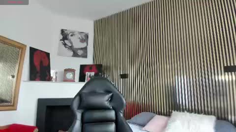 KAREN online show from July 29, 7:34 pm