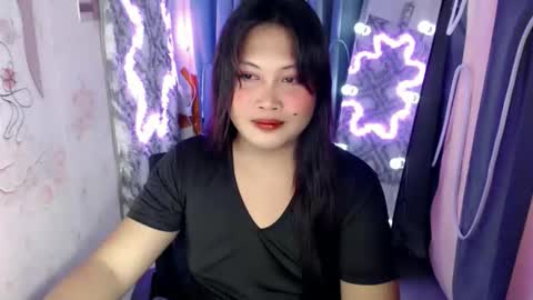 im_urloving_mama69 online show from December 17, 6:47 pm