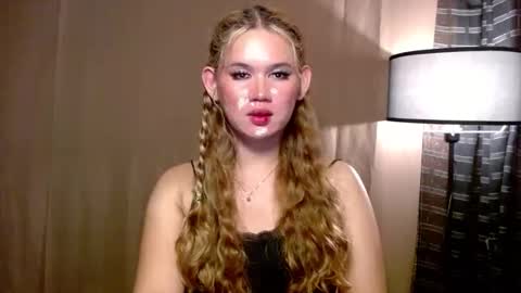 Mika online show from December 4, 2:04 pm