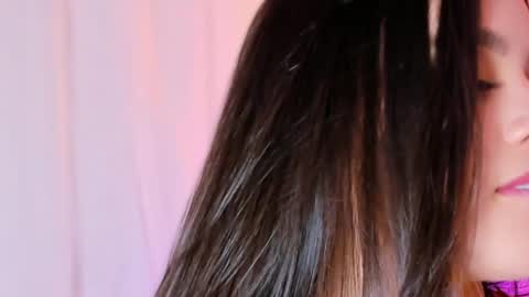 Nicole online show from March 27, 5:45 pm