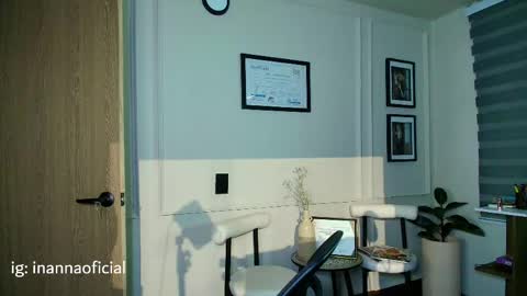 Snapshot of inannadelmar chatting on June 4, 10:10 am Inanna del Mar online show from June 4, 10:10 am