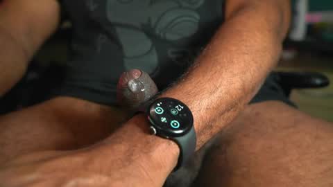 Inches online show from April 5, 11:18 am