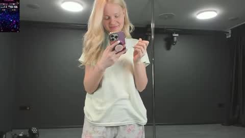 Masha online show from May 22, 7:52 pm