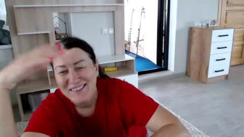 Snapshot of increible_della chatting on July 1, 8:05 am Della online show from July 1, 8:05 am