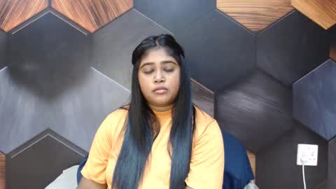 Snapshot of indian_rimmelx chatting on June 6, 6:40 am Melz online show from June 6, 6:40 am
