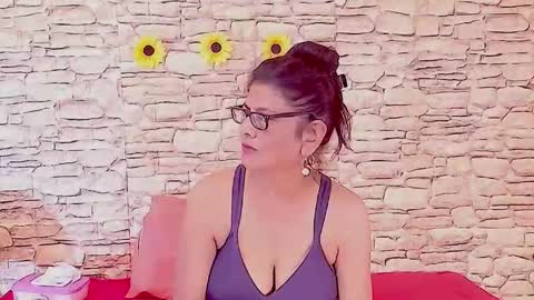 Snapshot of indianallure chatting on February 25, 6:56 am Femiez online show from February 25, 6:56 am