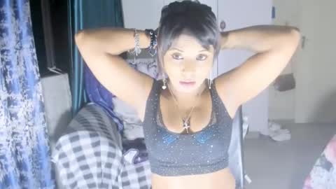 indianbabe2021 online show from December 3, 7:44 pm