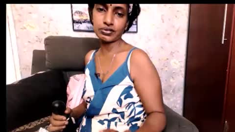 Snapshot of indianhoneyx chatting on March 4, 7:03 am indianhoneyx online show from March 4, 7:03 am