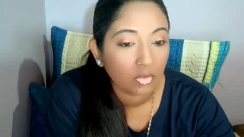 Indianpalgal69 online show from November 20, 1:17 am