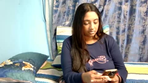 Indianpalgal69 online show from December 13, 11:54 pm