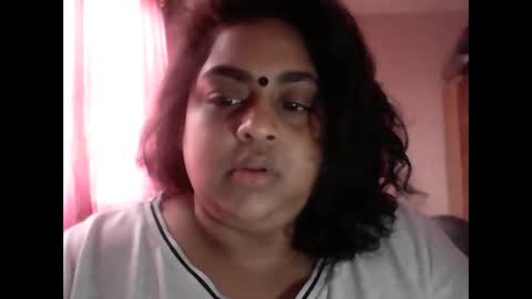 Snapshot of indianpooja1027 chatting on November 7, 8:25 am indianpooja1027 online show from November 7, 8:25 am