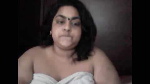 Snapshot of indianpooja1027 chatting on December 23, 7:06 am indianpooja1027 online show from December 23, 7:06 am