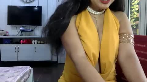 Radha online show from December 19, 8:10 am