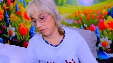indianroxy27 online show from July 7, 7:23 am
