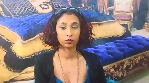 indiansexybutt4u2luv online show from July 11, 5:54 am