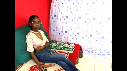 indianvixen07 online show from April 9, 6:35 pm