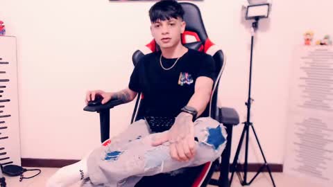 matias online show from May 29, 1:25 am