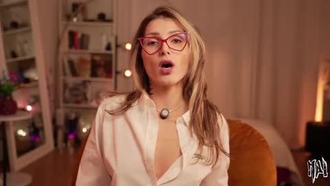 Snapshot of informal_ chatting on February 13, 2:18 am MAL --- online show from February 13, 2:18 am