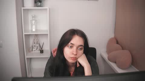 Snapshot of ingadeon chatting on March 1, 6:54 pm Gracia online show from March 1, 6:54 pm