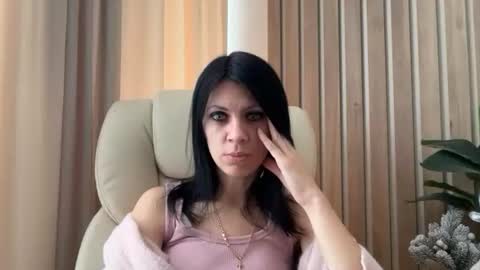 Snapshot of injaathome chatting on February 7, 9:57 am InjaAtHome online show from February 7, 9:57 am