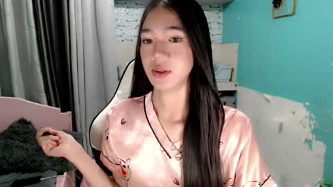 Reign online show from March 13, 6:25 pm