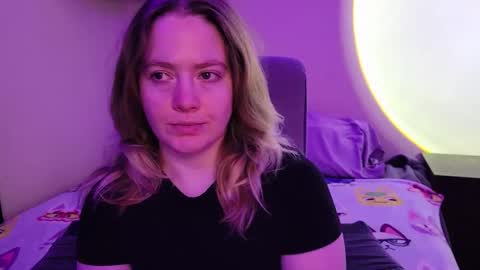 Faye online show from January 19, 4:27 am