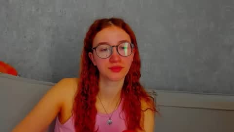 Snapshot of internetsexplorer chatting on March 15, 7:25 am Bernadette Join online show from March 15, 7:25 am