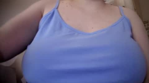 Snapshot of irinnak chatting on April 5, 12:35 pm IrinnaK online show from April 5, 12:35 pm