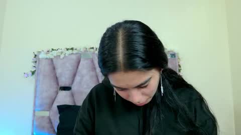 Iris online show from February 14, 5:21 pm