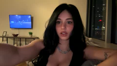 irisbabyyyyyyy online show from July 20, 4:16 am