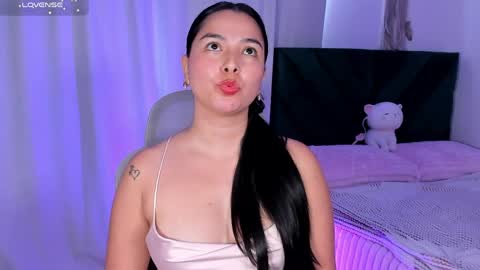 Iris Moira  online show from March 31, 2:39 pm