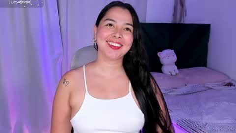 Iris Moira  online show from April 18, 2:37 am