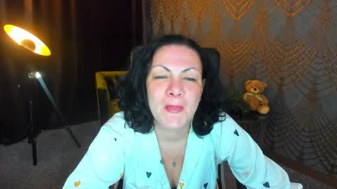 Snapshot of irissmoon1 chatting on June 14, 2:24 am Iris online show from June 14, 2:24 am