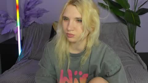 Iron Adele online show from April 8, 3:17 am