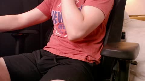 Snapshot of ironthud chatting on April 8, 4:51 pm Sam online show from April 8, 4:51 pm