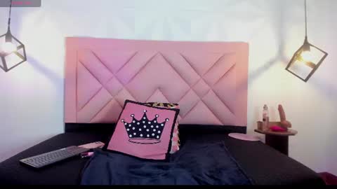 ISABELLA online show from June 10, 8:19 pm