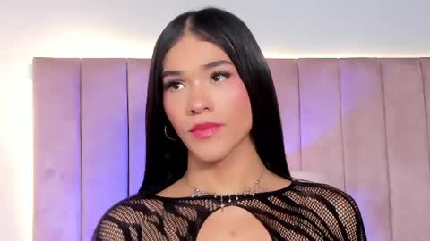 Snapshot of isa_littlestar chatting on August 7, 4:03 am Isabella d BB online show from August 7, 4:03 am
