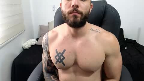 Isaac carter online show from March 18, 10:02 pm