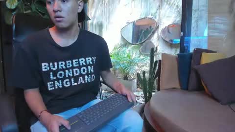 isaac_grimm online show from April 18, 6:56 pm