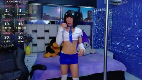 isaacnova online show from May 23, 7:40 pm
