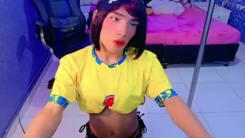 Snapshot of isaacnova chatting on July 3, 8:26 pm isaacnova online show from July 3, 8:26 pm