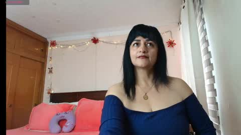 Isabeel Sofia online show from May 20, 2:12 pm