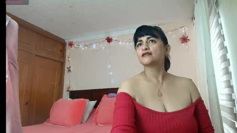 Isabeel Sofia online show from May 22, 2:01 pm