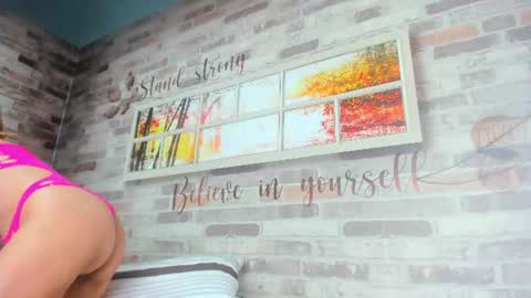Snapshot of isabela_gomez3 chatting on July 11, 7:16 pm Isabela online show from July 11, 7:16 pm