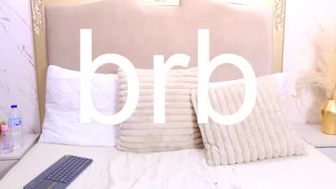 Snapshot of isabeljohnson chatting on March 4, 9:10 pm Isabel online show from March 4, 9:10 pm