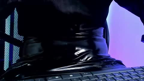Snapshot of isabella_hv chatting on June 6, 6:56 pm ISABELLA online show from June 6, 6:56 pm