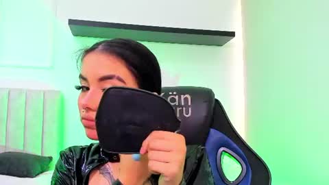 Snapshot of isabella_hv chatting on July 2, 7:53 pm ISABELLA online show from July 2, 7:53 pm